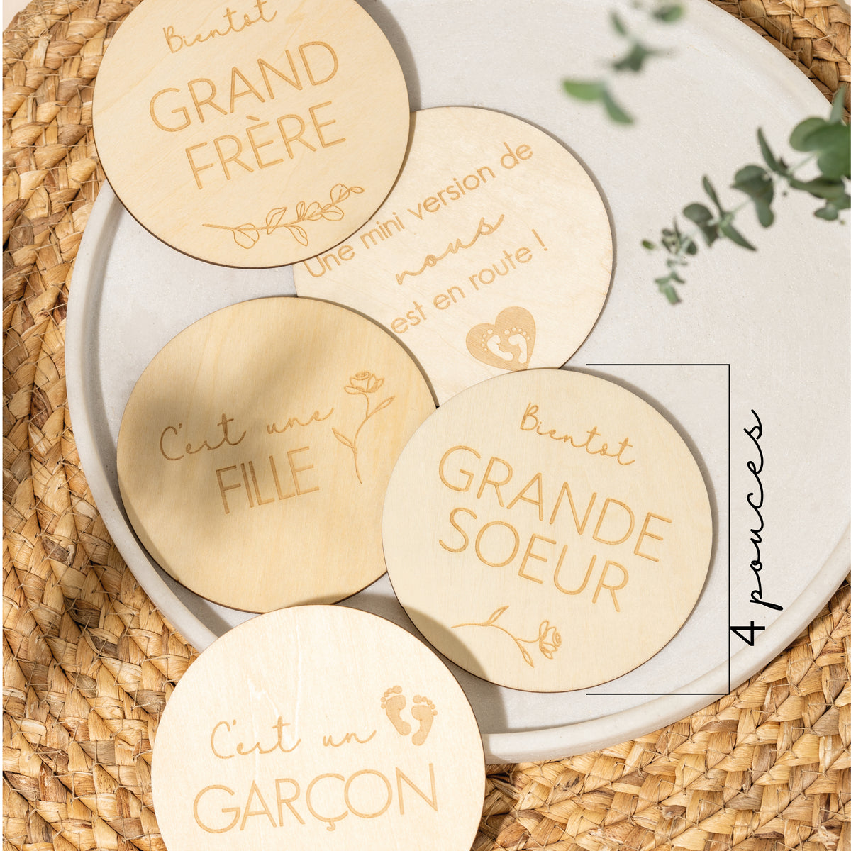 Individual Wooden Disc – “Mini version de nous” (Mini Version of Us)