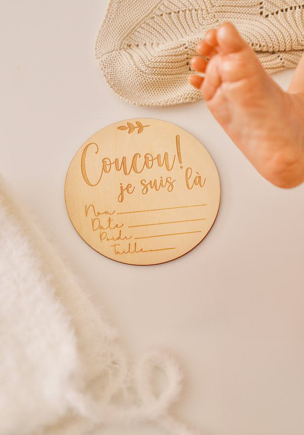 Pastille de bois unitaire - Coucou je suis là